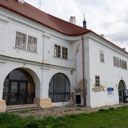 Unikátnu historickú pamiatku pod legendami opradeným hradom kompletne zrekonštruujú