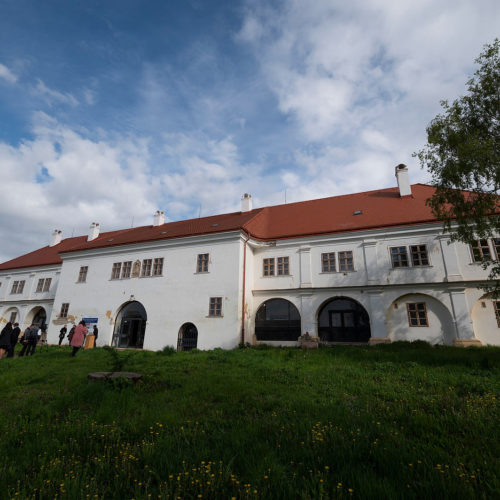 Unikátnu historickú pamiatku pod legendami opradeným hradom kompletne zrekonštruujú